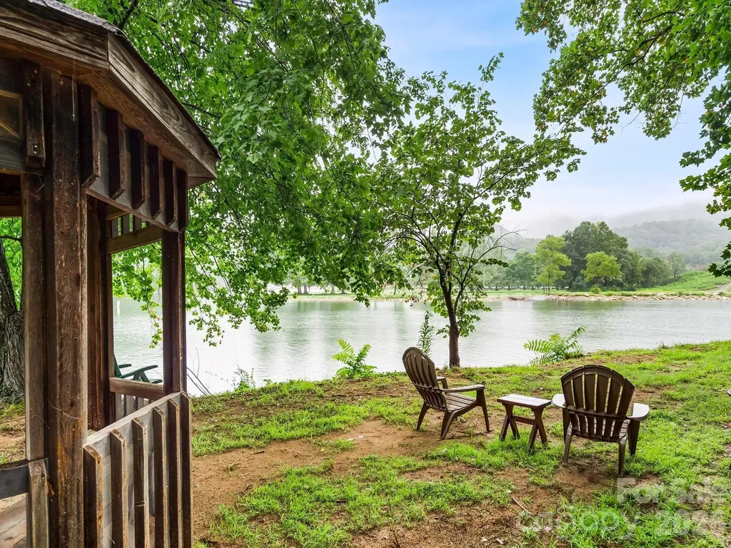 167 Sheridan Lane Lake Lure NC 28746