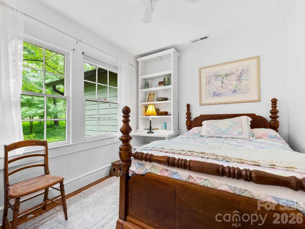 167 Sheridan Lane Lake Lure NC 28746