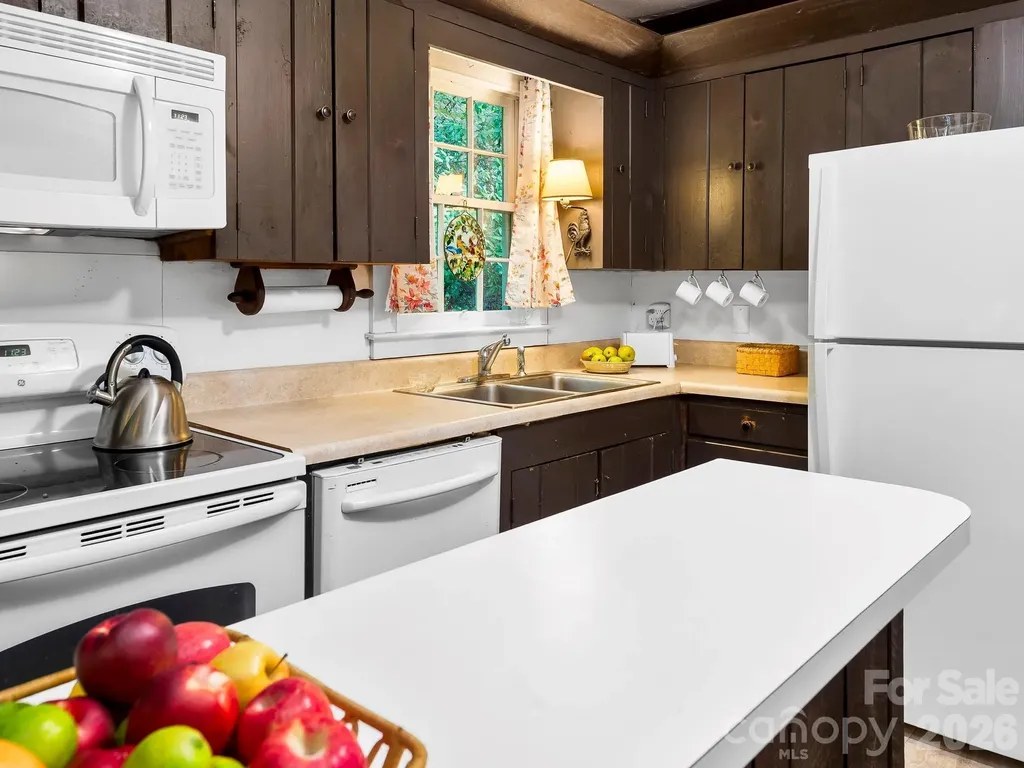 167 Sheridan Lane Lake Lure NC 28746
