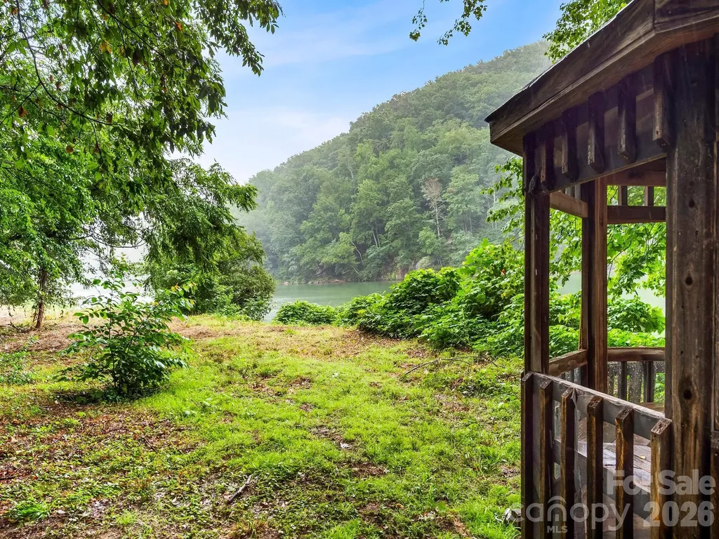 167 Sheridan Lane Lake Lure NC 28746