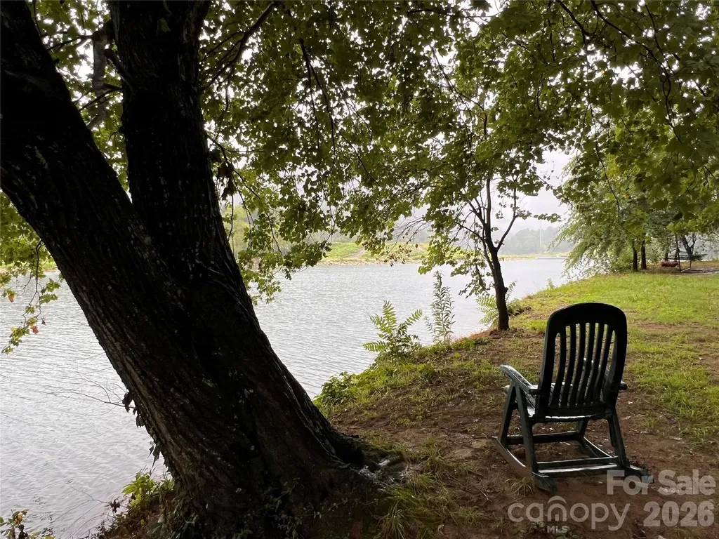 167 Sheridan Lane Lake Lure NC 28746