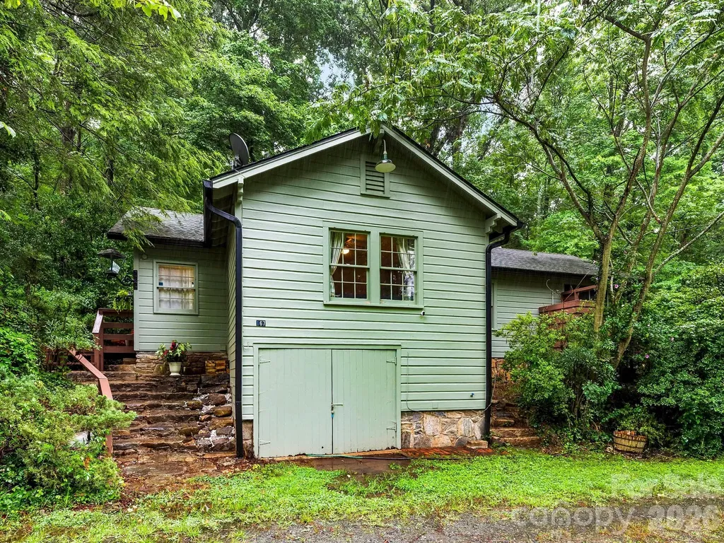 167 Sheridan Lane Lake Lure NC 28746