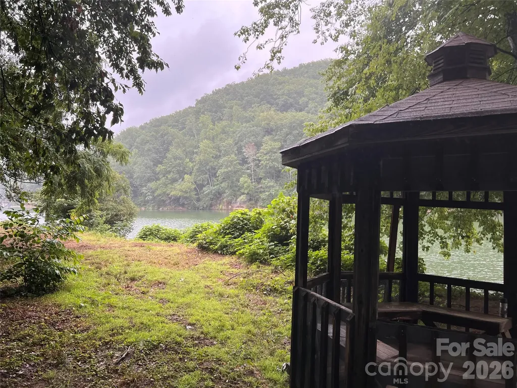 167 Sheridan Lane Lake Lure NC 28746