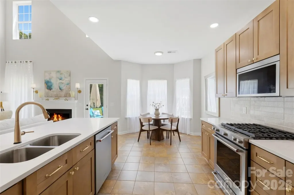 2020 White Cedar Lane Waxhaw NC 28173