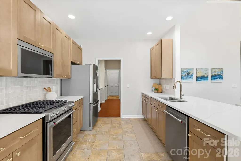 2020 White Cedar Lane Waxhaw NC 28173
