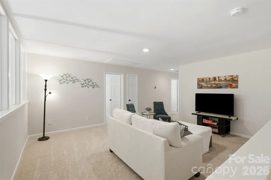 2020 White Cedar Lane Waxhaw NC 28173