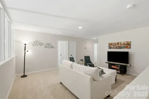 2020 White Cedar Lane Waxhaw NC 28173