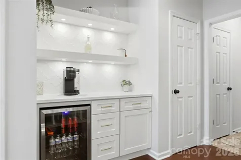 2020 White Cedar Lane Waxhaw NC 28173