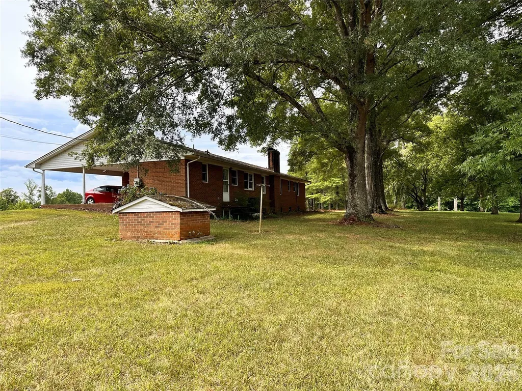 129 Woodvale Drive Mocksville NC 27028
