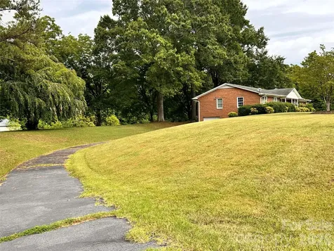 129 Woodvale Drive Mocksville NC 27028