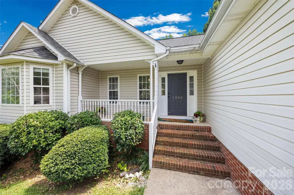 1208 Courtney Cove Court Gastonia NC 28052