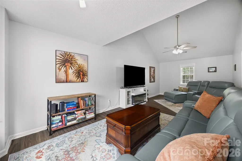 1208 Courtney Cove Court Gastonia NC 28052