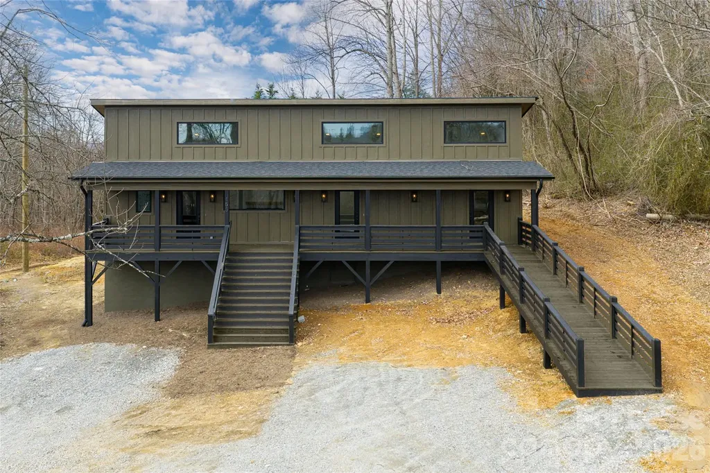 153-B Hackleburg Lane Hendersonville NC 28792