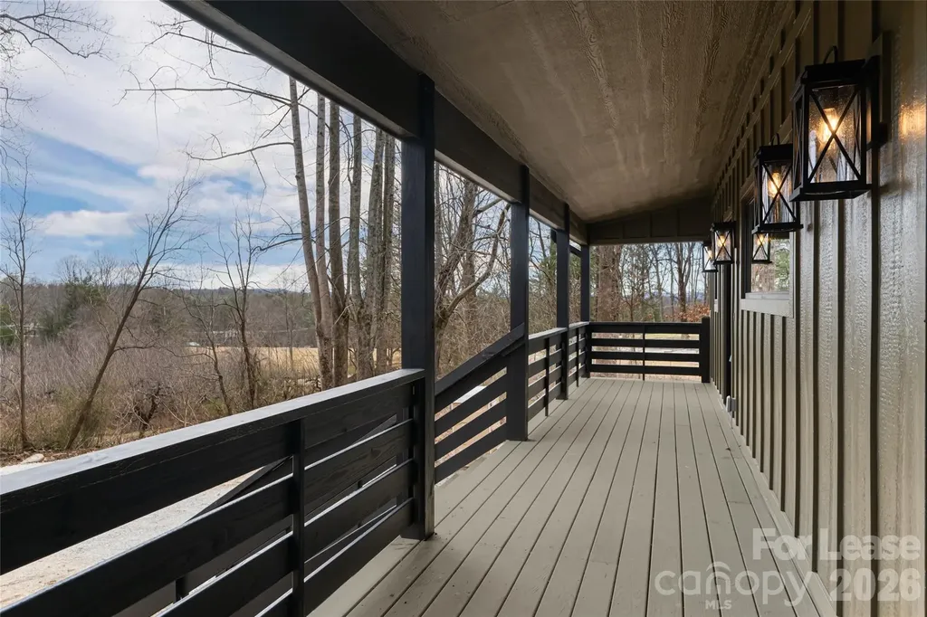 153-B Hackleburg Lane Hendersonville NC 28792