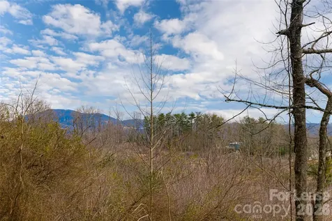 153-B Hackleburg Lane Hendersonville NC 28792