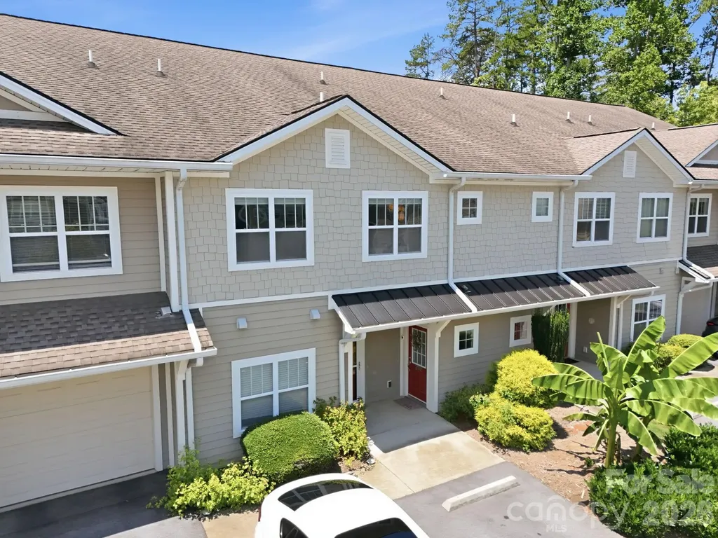 123 Foxden Drive Fletcher NC 28732