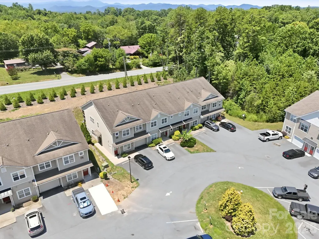 123 Foxden Drive Fletcher NC 28732