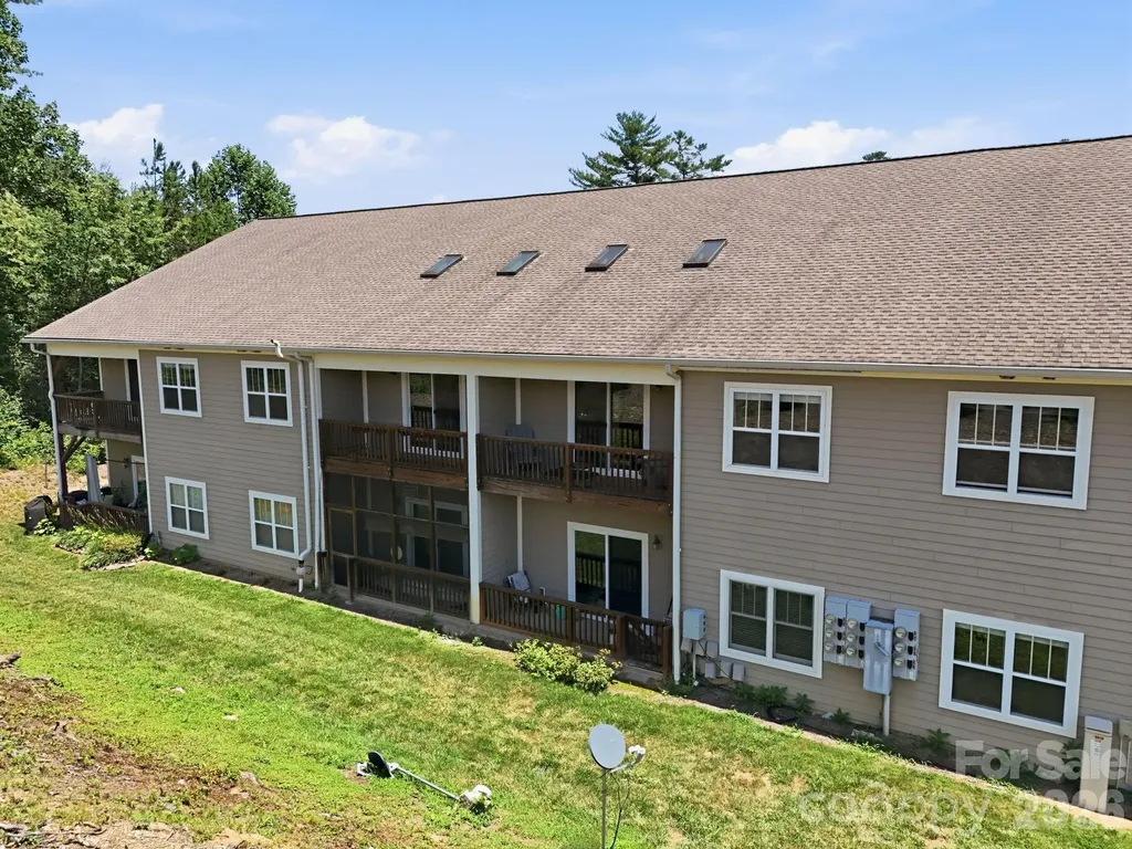 123 Foxden Drive Fletcher NC 28732