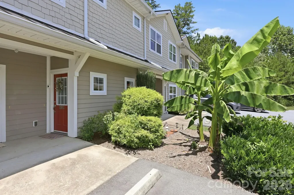 123 Foxden Drive Fletcher NC 28732