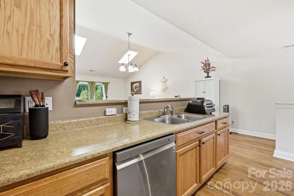 123 Foxden Drive Fletcher NC 28732