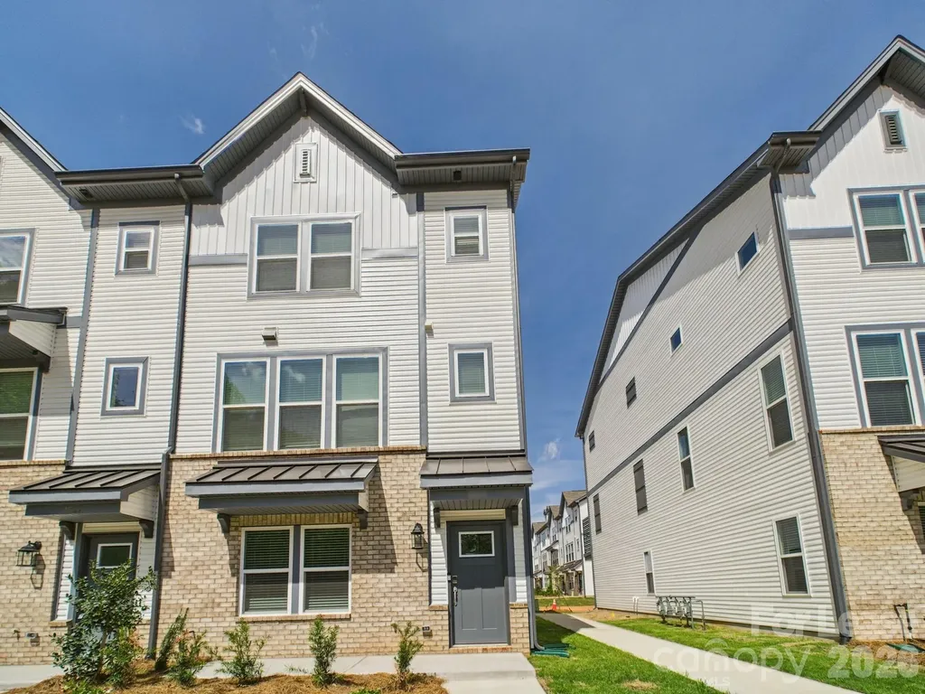 1623 Blanche Street Charlotte NC 28262