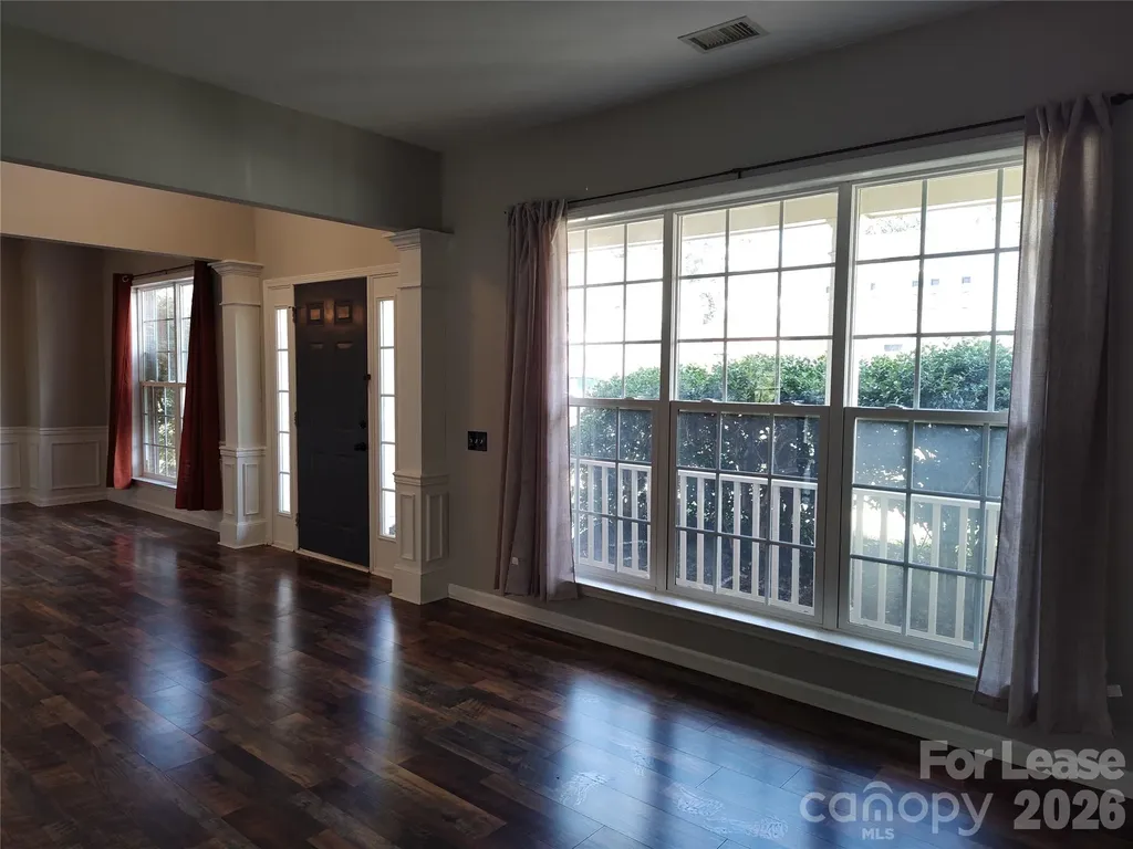 4018 Manor House Drive Charlotte NC 28270