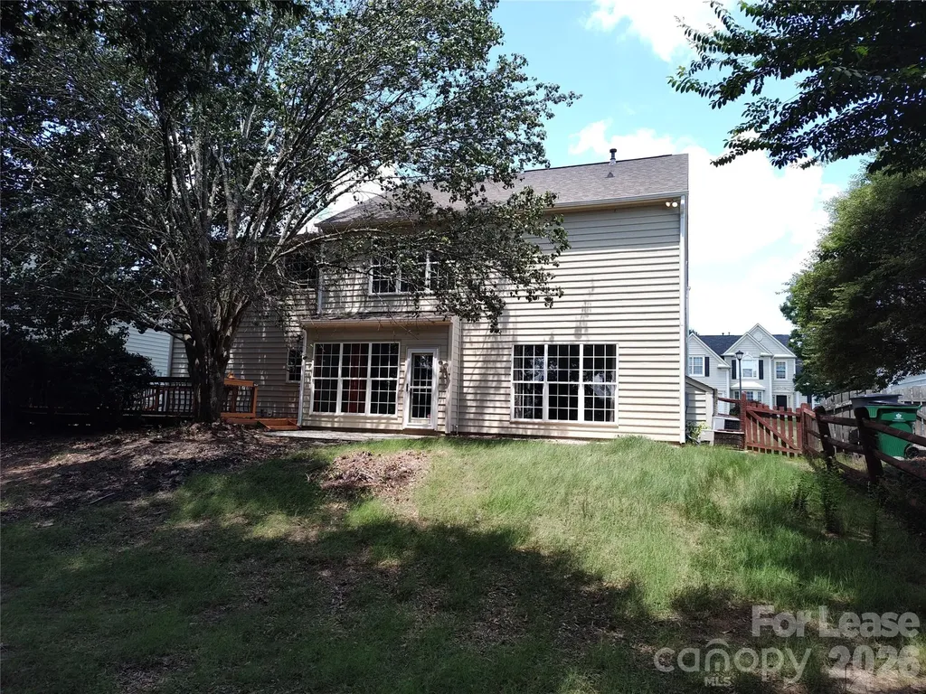 4018 Manor House Drive Charlotte NC 28270