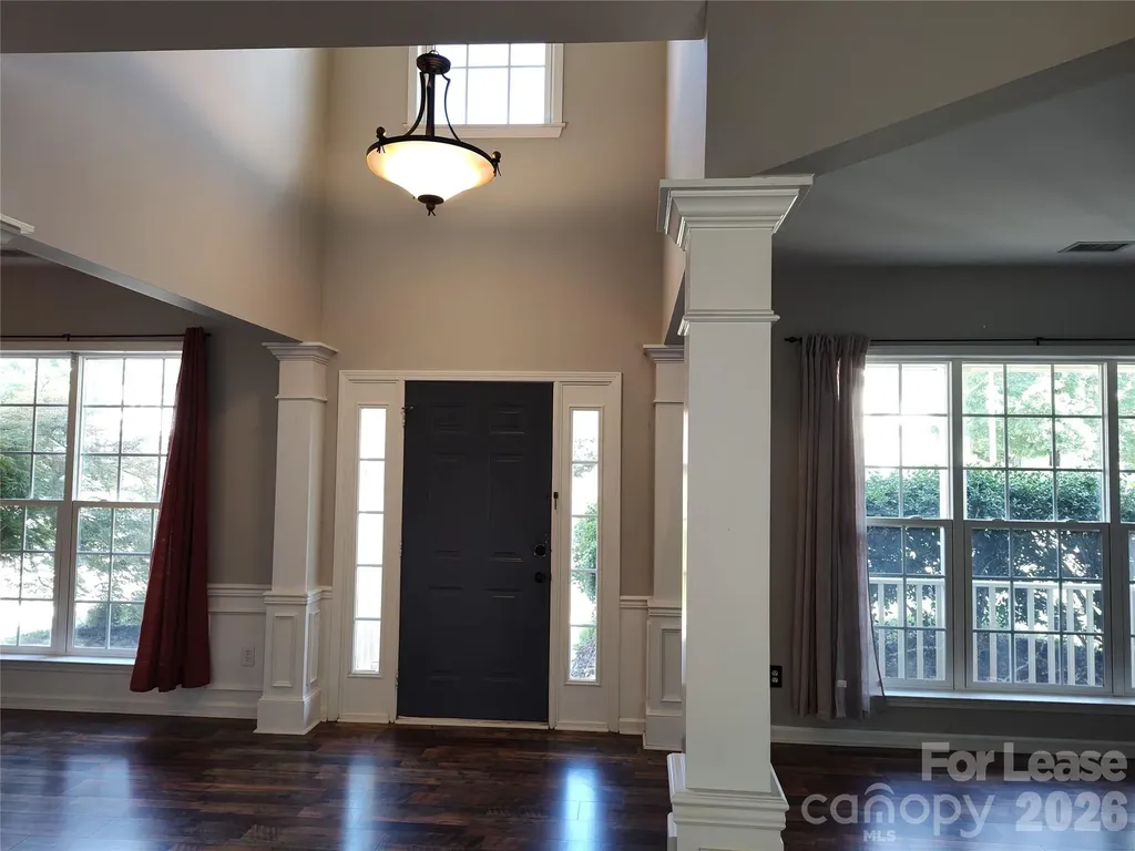 4018 Manor House Drive Charlotte NC 28270