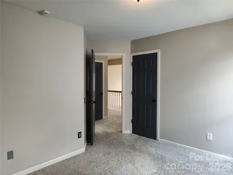 4018 Manor House Drive Charlotte NC 28270