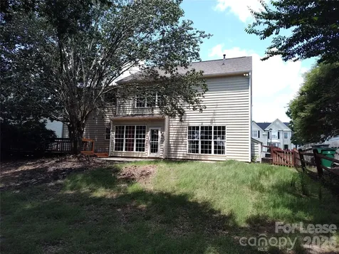 4018 Manor House Drive Charlotte NC 28270