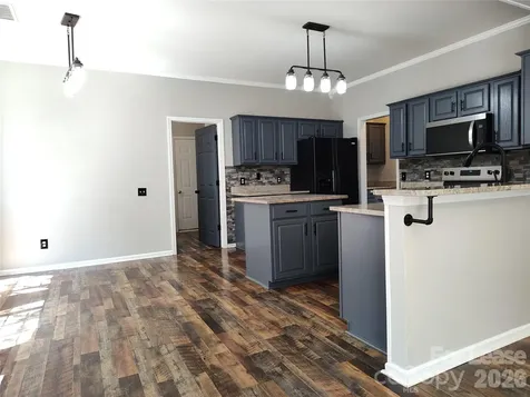 4018 Manor House Drive Charlotte NC 28270
