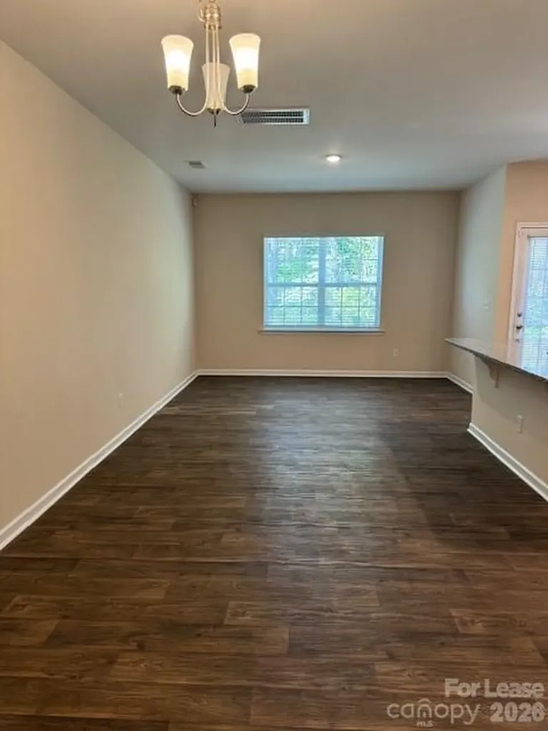 6049 Guildford Hill Lane E Charlotte NC 28215