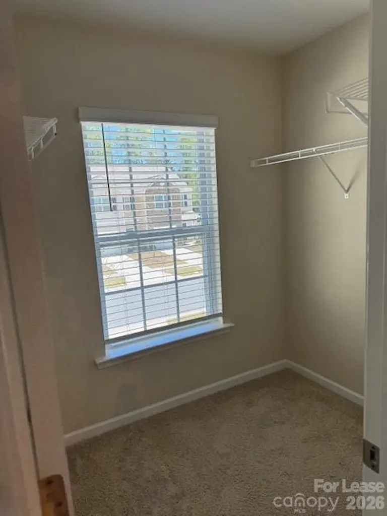 6049 Guildford Hill Lane E Charlotte NC 28215