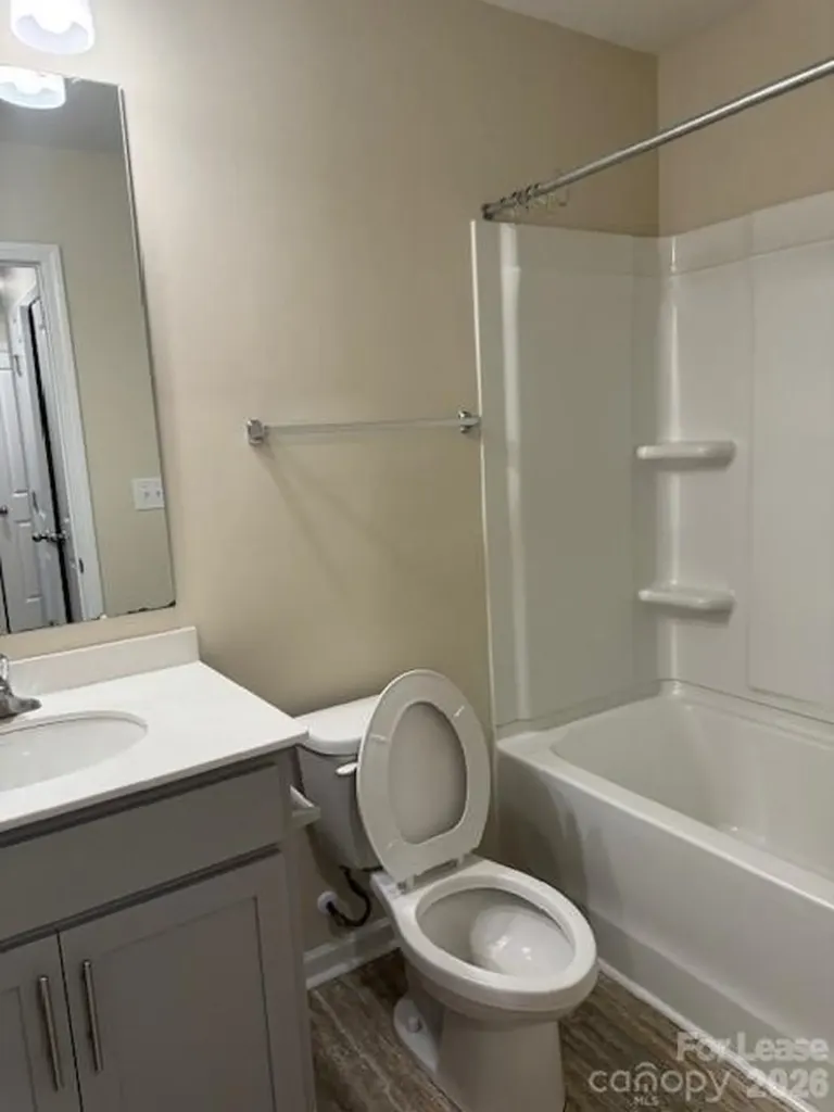 6049 Guildford Hill Lane E Charlotte NC 28215