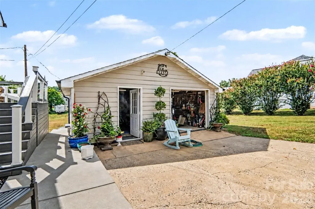217 Cline Street Lawndale NC 28090