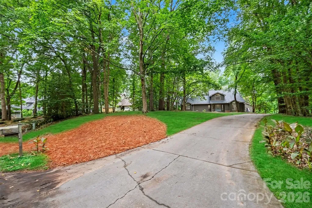 5042 Marci Lane Belmont NC 28012