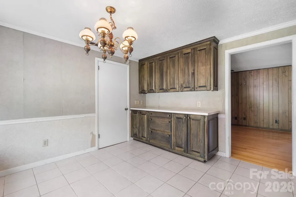1335 36th Avenue Drive NE Hickory NC 28601