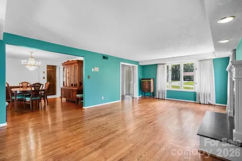 1335 36th Avenue Drive NE Hickory NC 28601