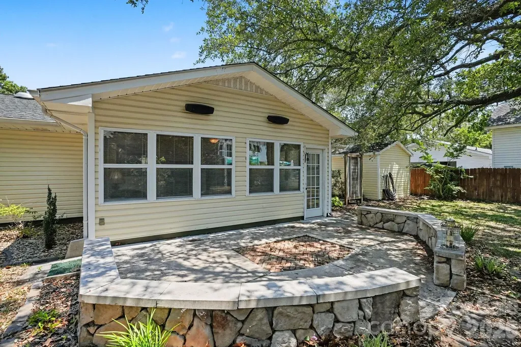 121 NW 1st Street Oak Island NC 28465
