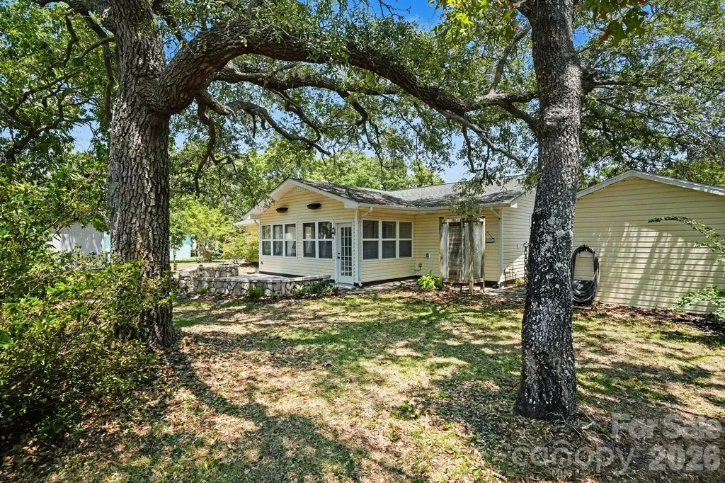 121 NW 1st Street Oak Island NC 28465
