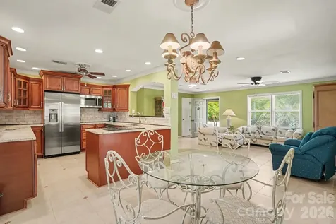 121 NW 1st Street Oak Island NC 28465