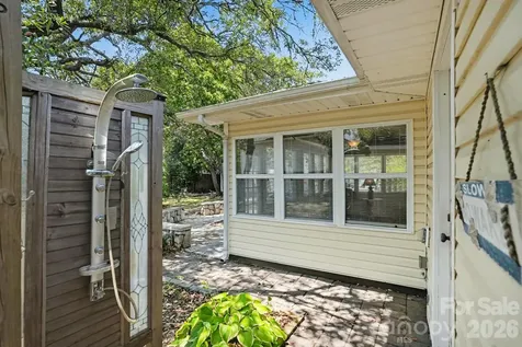 121 NW 1st Street Oak Island NC 28465