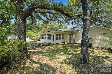 121 NW 1st Street Oak Island NC 28465