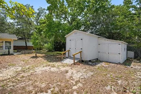 121 NW 1st Street Oak Island NC 28465
