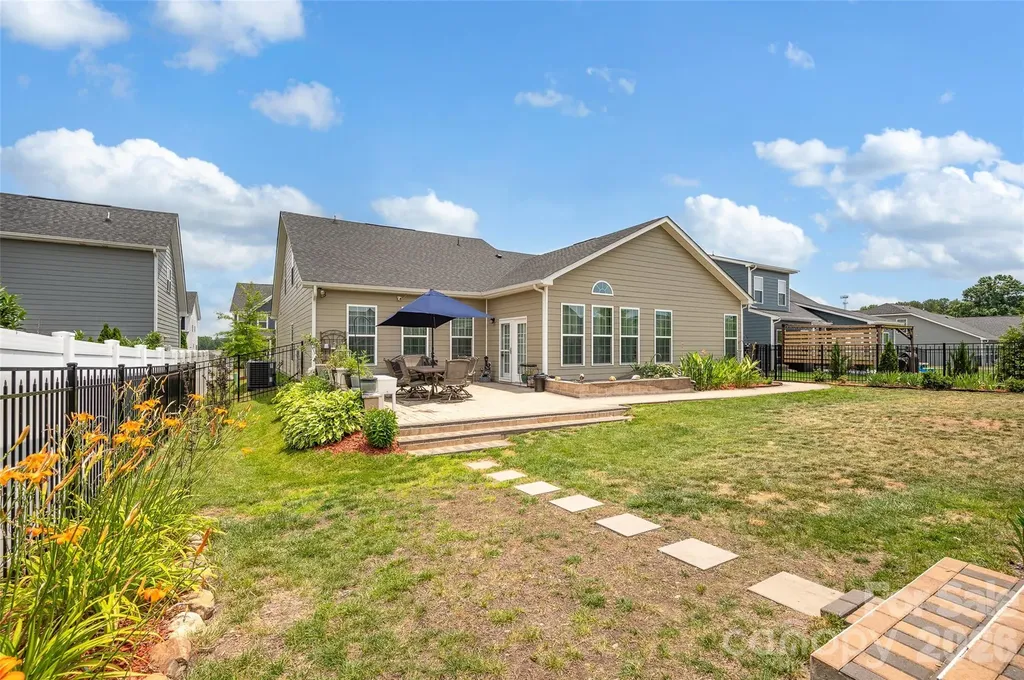 11216 Vanguard Parkway Huntersville NC 28078