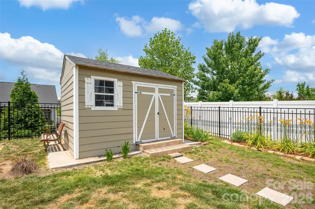 11216 Vanguard Parkway Huntersville NC 28078