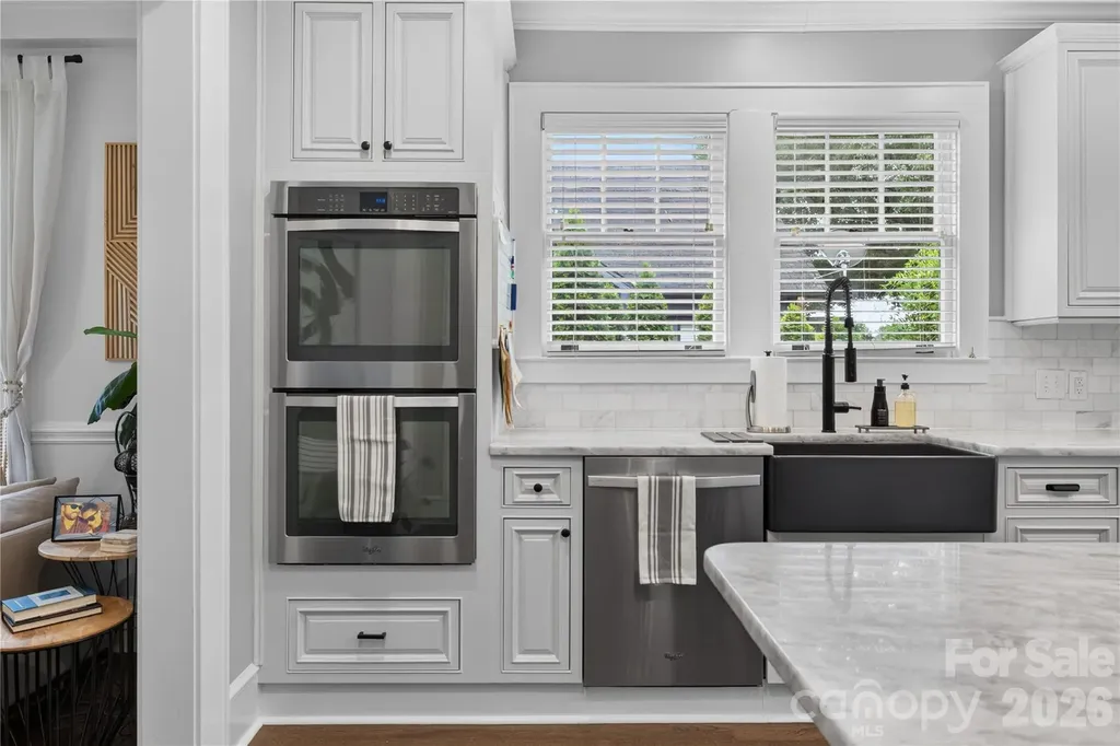 724 Grandin Road Charlotte NC 28208