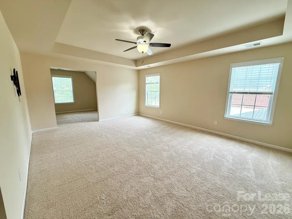 1009 Providence Forest Drive Matthews NC 28104