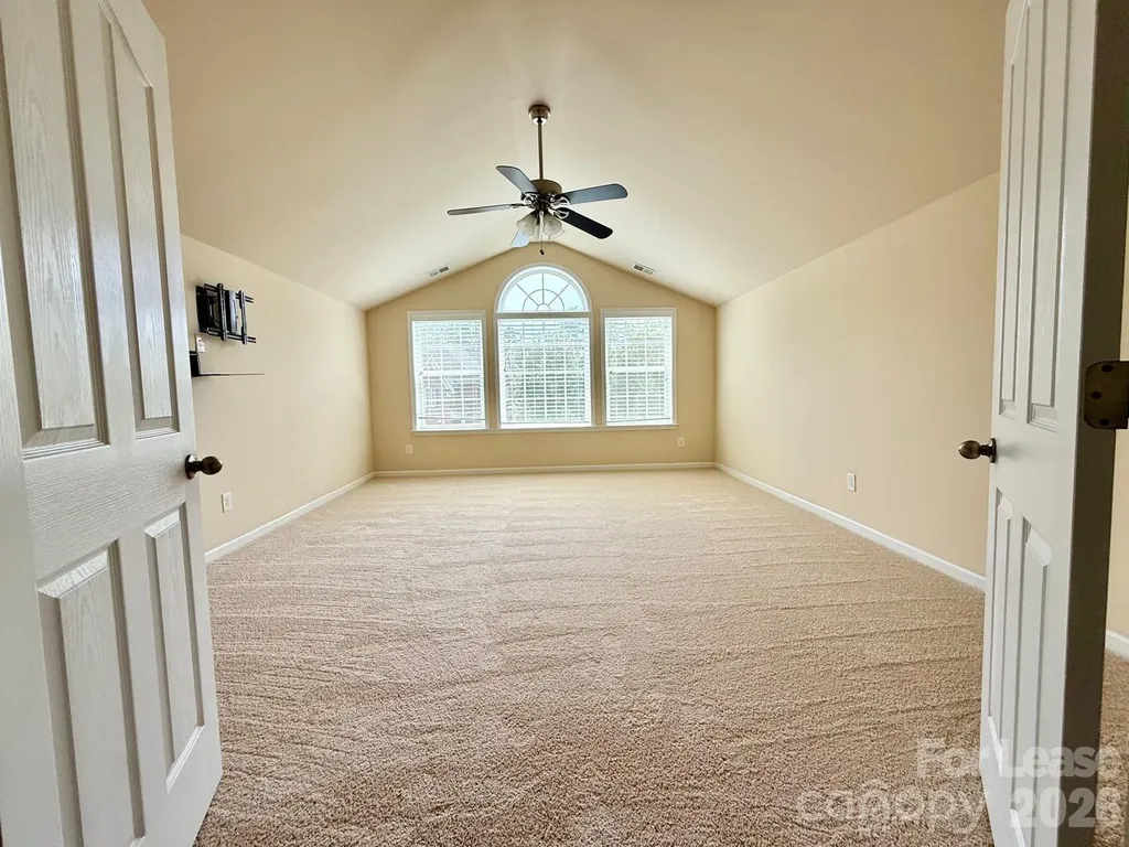 1009 Providence Forest Drive Matthews NC 28104