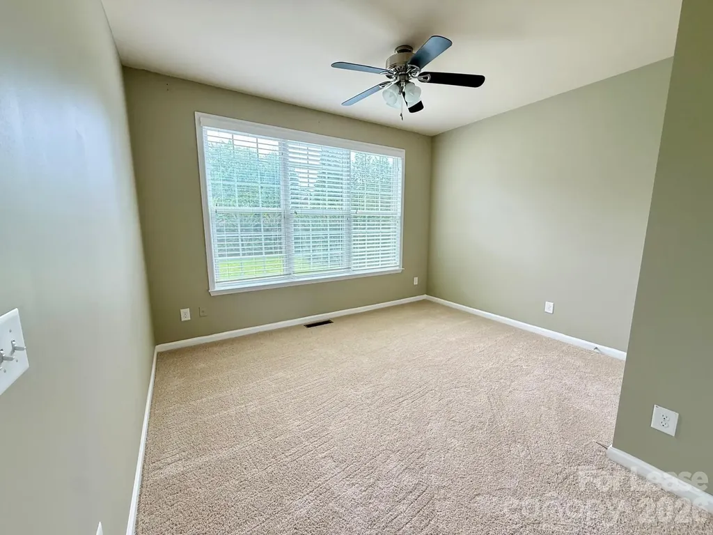 1009 Providence Forest Drive Matthews NC 28104